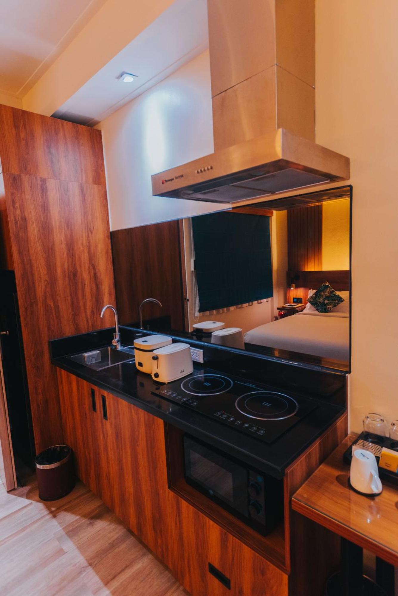 Surestay Studio By Best Western Clarkview Angeles City Exterior foto