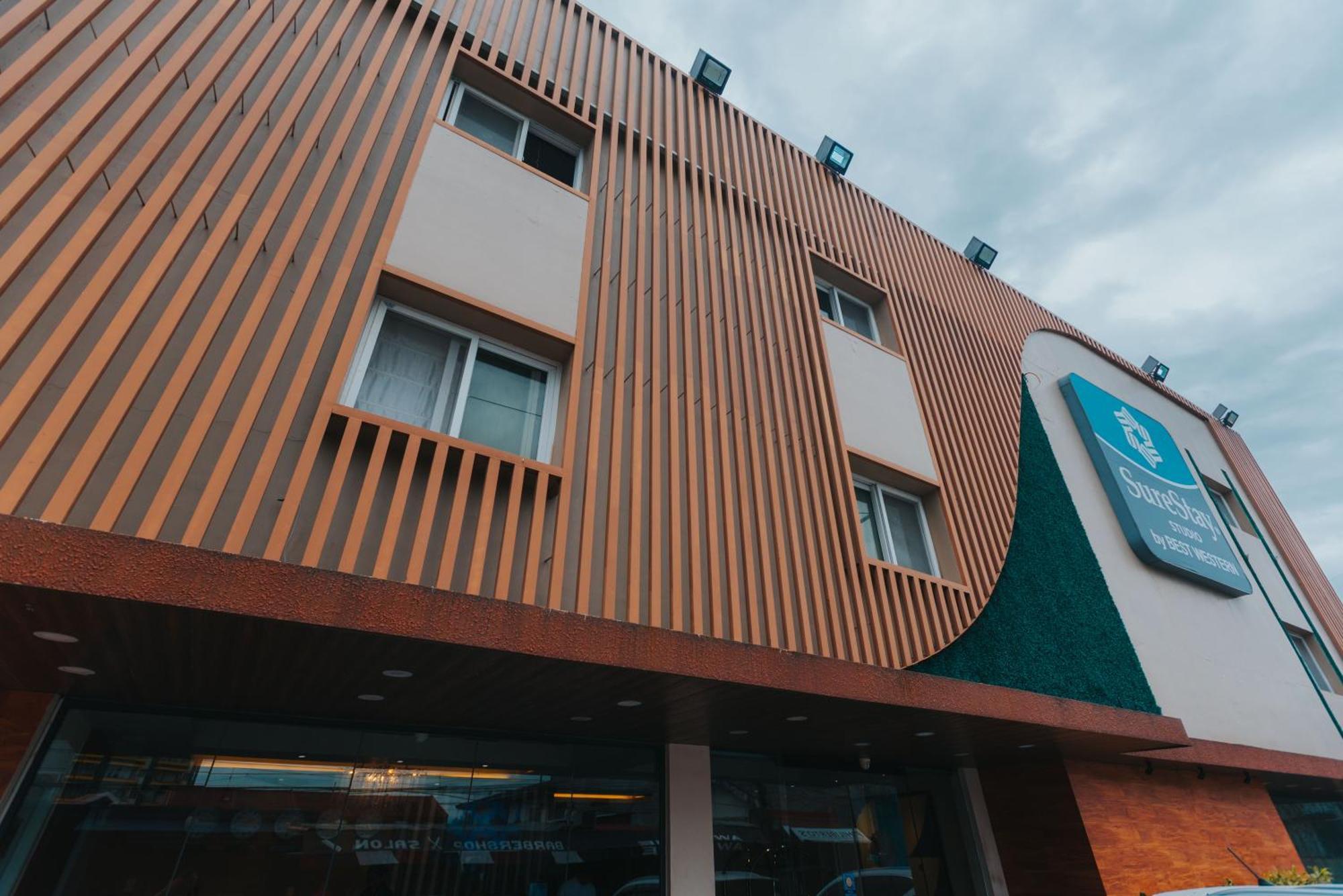 Surestay Studio By Best Western Clarkview Angeles City Exterior foto